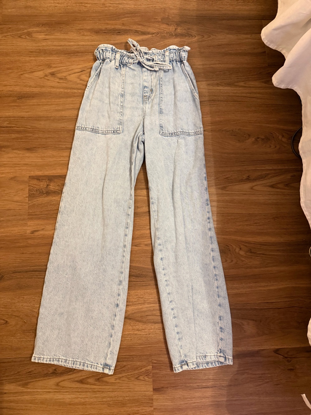 Time and Tru Light Wash Straight Leg Jeans